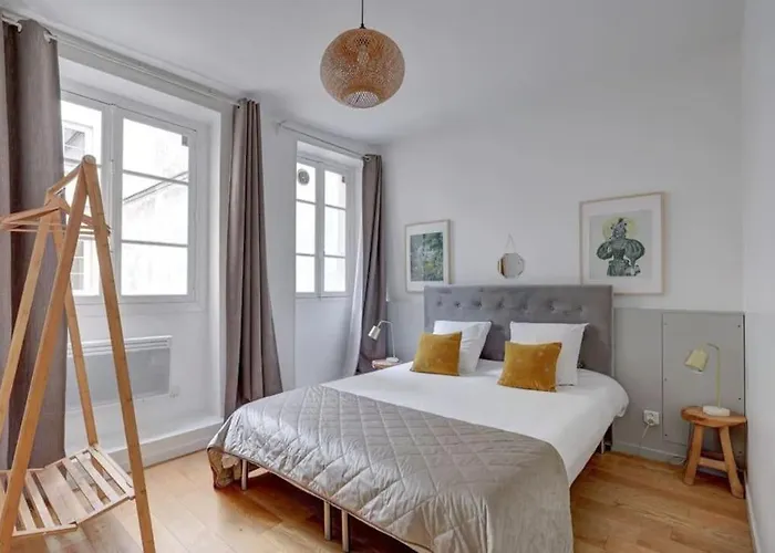 Louvre Montorgueuil Historical Center 3Br II